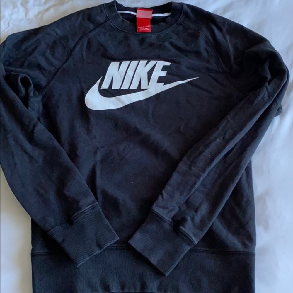 Nike logo sweatshirt